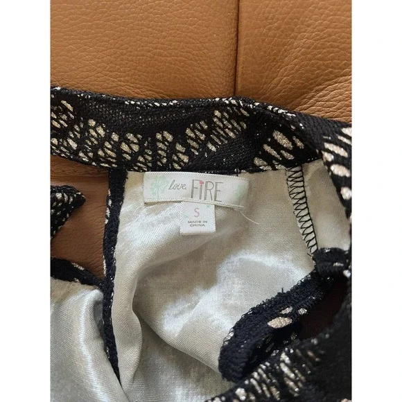 Love Fire Black Medallian Crochet Gold Metallic Holiday Party Dress Size Small - Picture 6 of 7